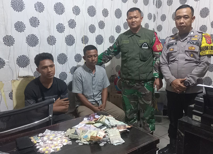 Jual Obat Terlarang Tramadol dan Eximer, 2 Lelaki Pemilik Warung Kopi Diamankan di Polres Sukabumi
