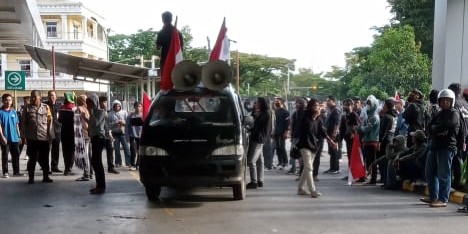 Duduki Paksa Indogrosir Makassar, Ahli Waris Tanah Tjoddo: “Tanah ini Dikuasai Pihak Tidak Sah”