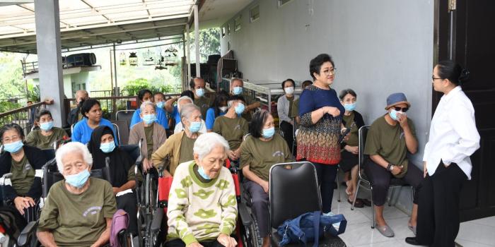 Bakti Sosial Paskah, Kajati Jabar Kunjungi Rumah Pemulihan Permata Cimahi dan Bala Keselamatan Bandung