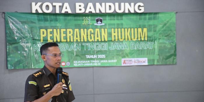 Sosialisasikan Slogan “Kenali Hukum Jauhi Hukuman”, Kejati Jabar Gelar Penkum di Kecamatan Rancasari Bandung