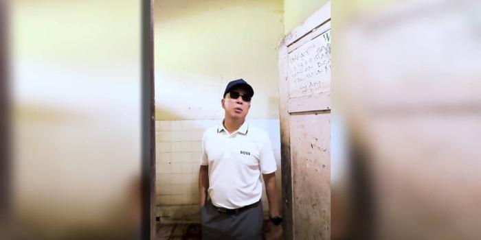 Tinjau Mes Mahasiswa Sultra di Kota Makassar, Andi Sumangerukka: “Saya Sangat Prihatin Melihat Kondisinya”