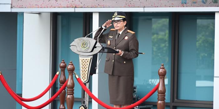Pimpin Upacara Peringatan Hari Lahir Kejaksaan ke-80, Kajati Jabar Sampaikan 7 Perintah Harian Jaksa Agung RI